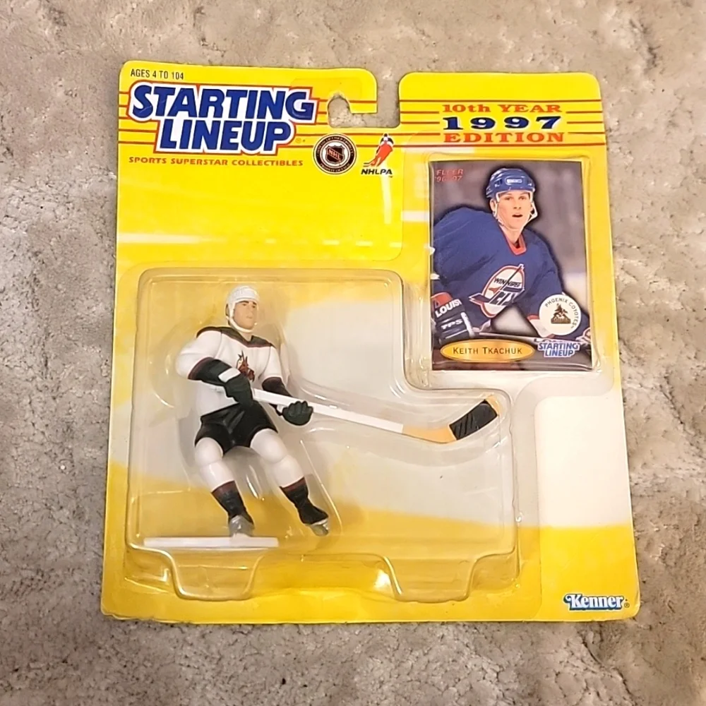(J18) KEITH TKACHUK Starting Lineup 1997 Hockey